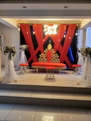 Salonumuz Gelin Damat Tahtı